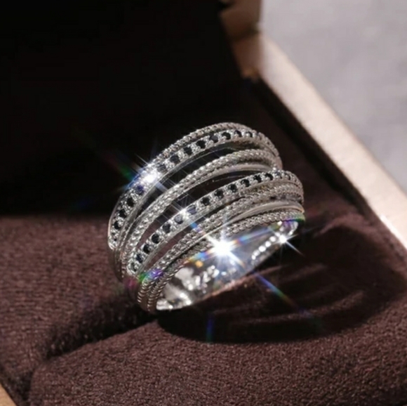 New Silver Layers Black Zircon Ring - Picture 3 of 6